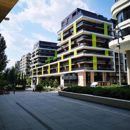 Corvin Promenade With Free Parking Budapeste Exterior foto