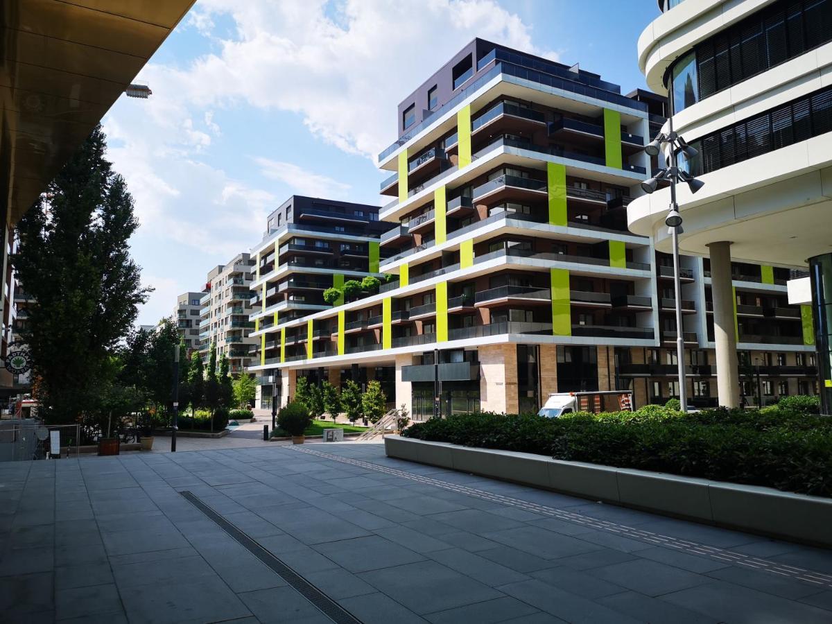 Corvin Promenade With Free Parking Budapeste Exterior foto
